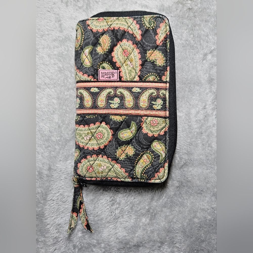 MAGGI B French Country Zip Wristlet Wallet. “Midnight Paisley” 100% Cotton.